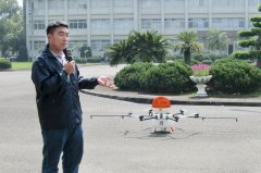 无人机在农业上的应用：农业无人机喷洒和施肥勘灾样样行